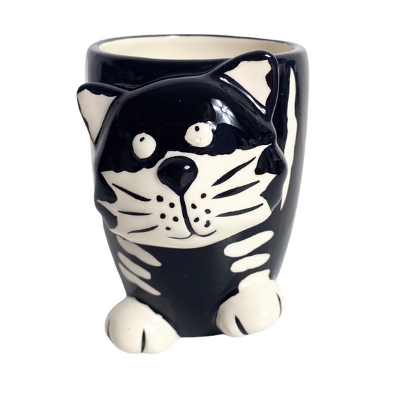 BURTON & BURTON Black & White "Chester The Cat" Hand-Painted, Raised Ceramic Mug - Picture 9 of 10